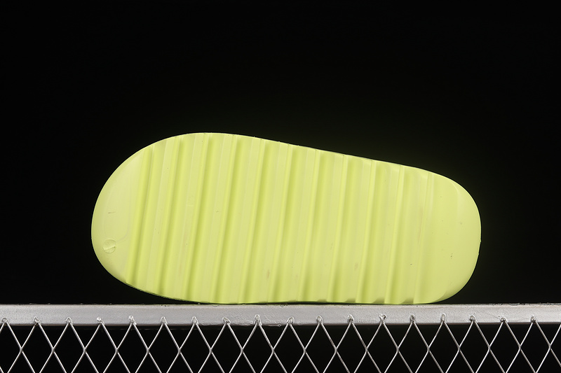 Yeezy Slide Glow Green/Glow Green/Glow Green 23