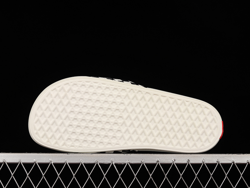 Checkerboard La Costa Slide-On White/Black/White 23