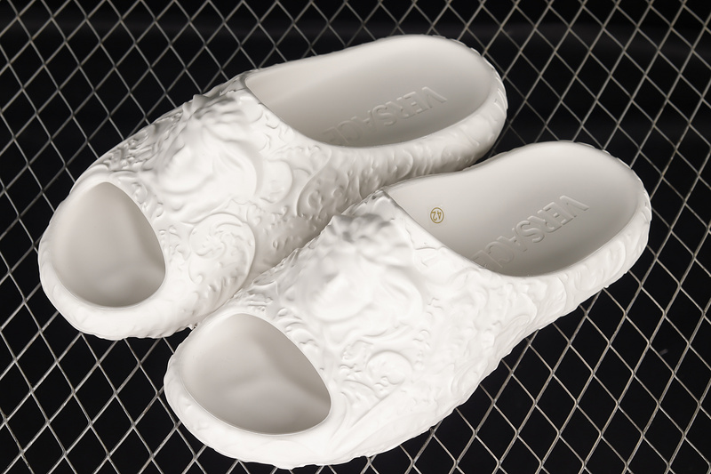 Ver*Sace Medusa Dimension Slippers White/White/White 17