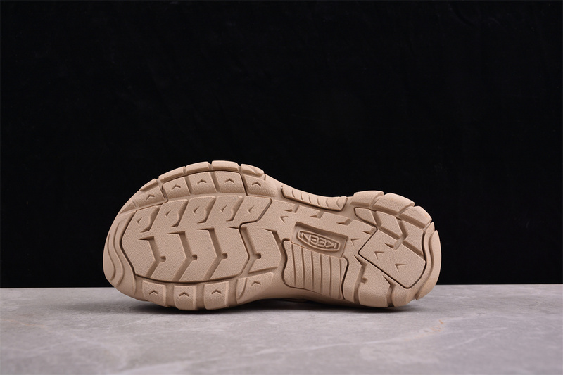 Keen Uneek Flat-M Brown 9