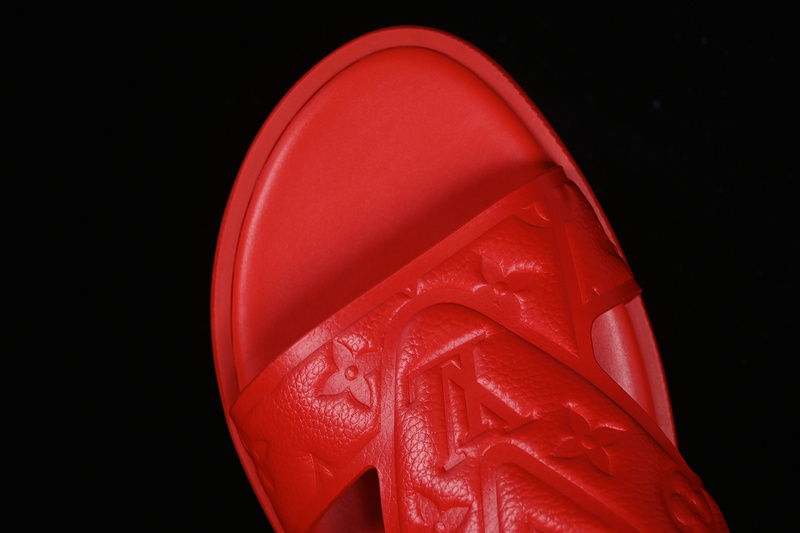 Louis Vuitton Oasis Red 3