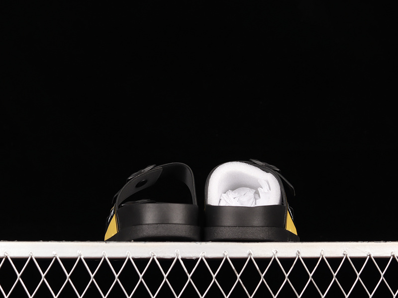 L*V Trend Classic Slippers Black/Black/Yellow 3