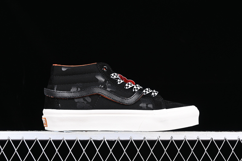 Sk8-Mid Black/Black/White 21