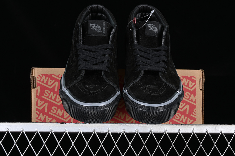 Neighborhood X V*Ans Sk8 Mid Black 13