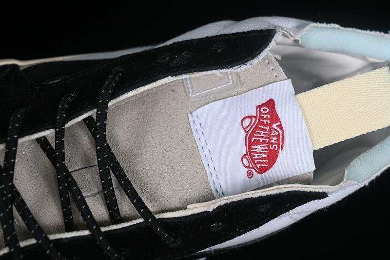 Advisory Board Crystals X Sk8-Hi Ext Black/White 9