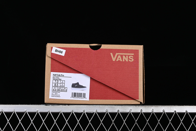 Vans Half Cab Pro White/Black/Red 21