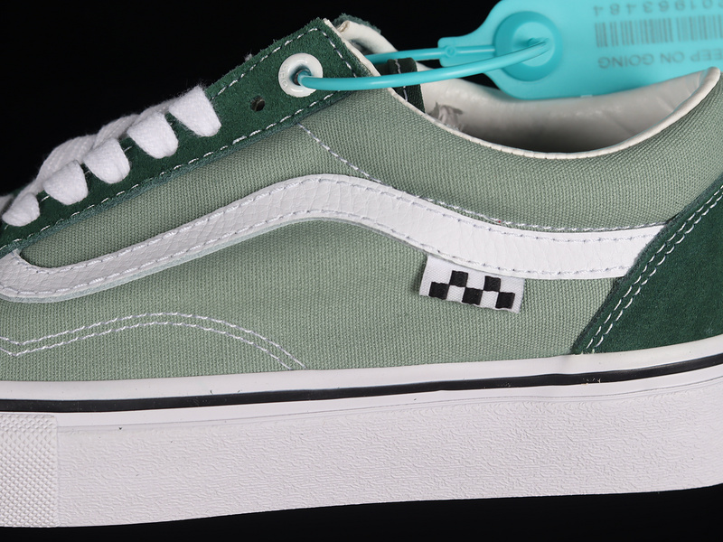 Old Skool Skate White/Green 15