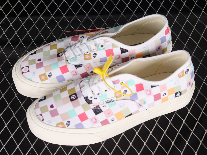 Authectic 2022 All-Match Checkerboard Graffiti White/Multi-Color 11