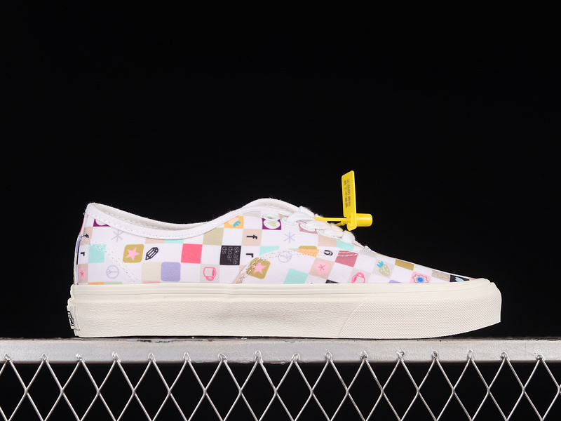 Authectic 2022 All-Match Checkerboard Graffiti White/Multi-Color 17