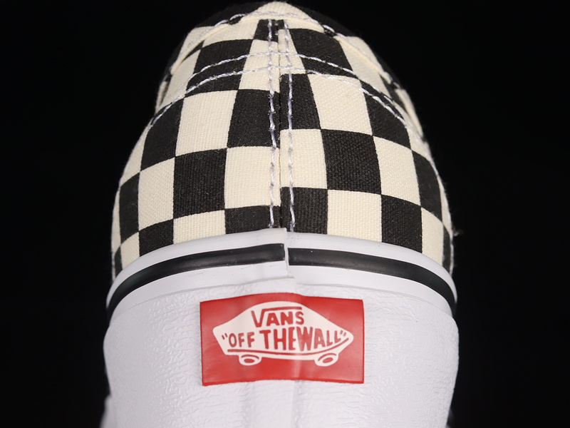 Authentic Platform Checkerboard White/Black/White 3