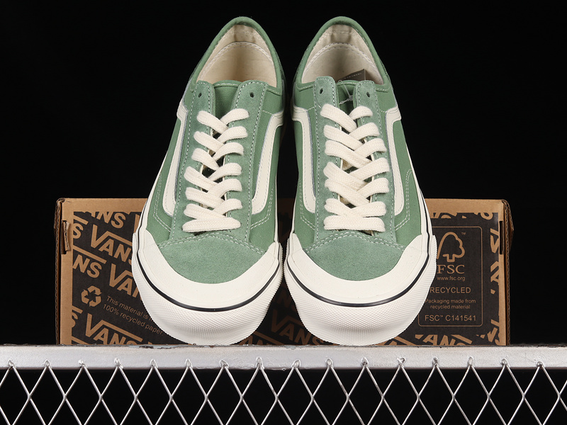 Style 136 Vr3 White/Green 29