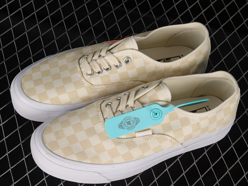 Vault Og Authentic Checkerboard Light Yelllow/White 15