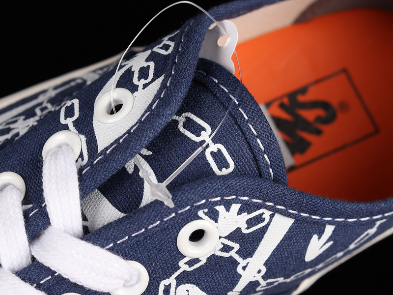 Authentic 44 Deck Dx Shoes Dark Blue/White 7