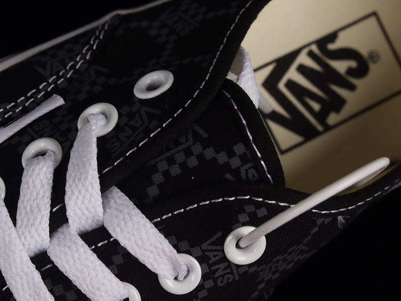 Monogram Authentic Skate Shoes Black/Black/White 11