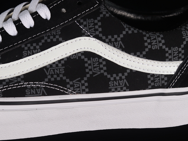 Monogram Old Skool Skate Shoes Black/Black/White 5