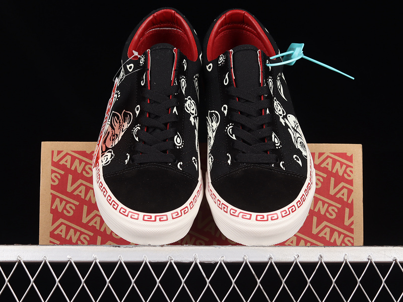 Style 36 Year Of The Rabbit Black/White/Red 13