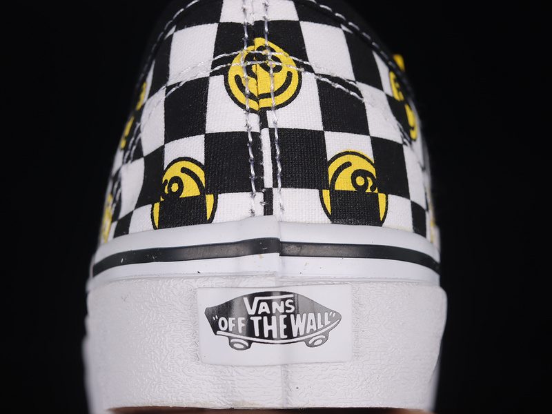 Old Skool Smiley Face Checkerboard Black/Black/White 17