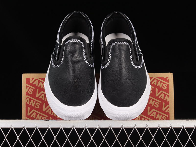 White Mountaineering Slip On 98Dx Black 7