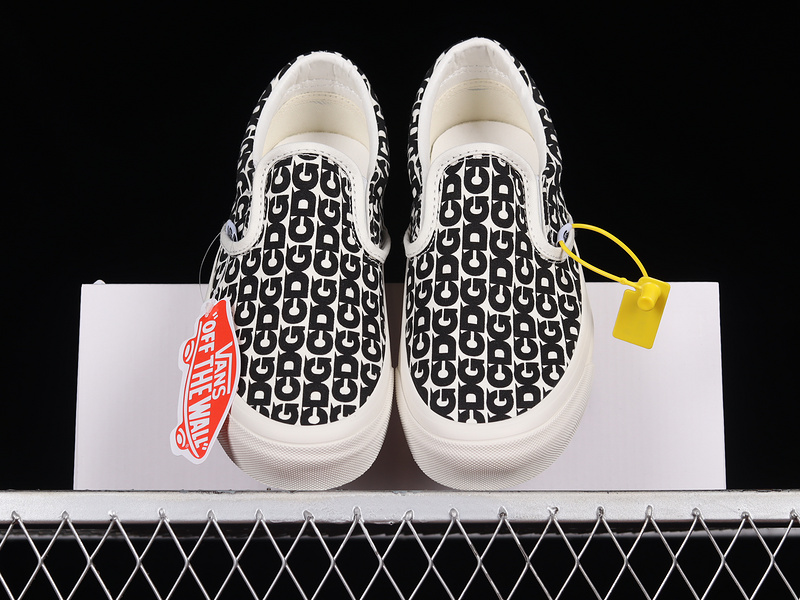 Comme Des Garcons X Slip-On Cdg Black/White/White 23