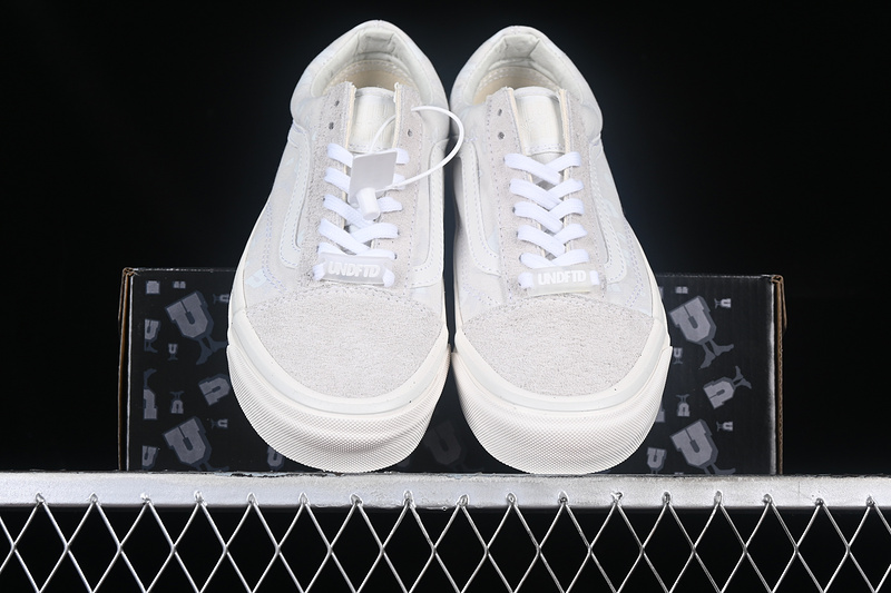 Undefeated Og Old Skool Lx U-Man Blanc De Blanc Grey/White 11