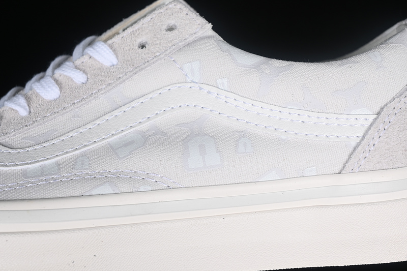 Undefeated Og Old Skool Lx U-Man Blanc De Blanc Grey/White 21