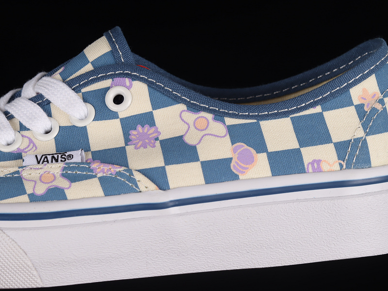 Wallpaper Authentic Shoes Hazy Blue/Beige/White 3