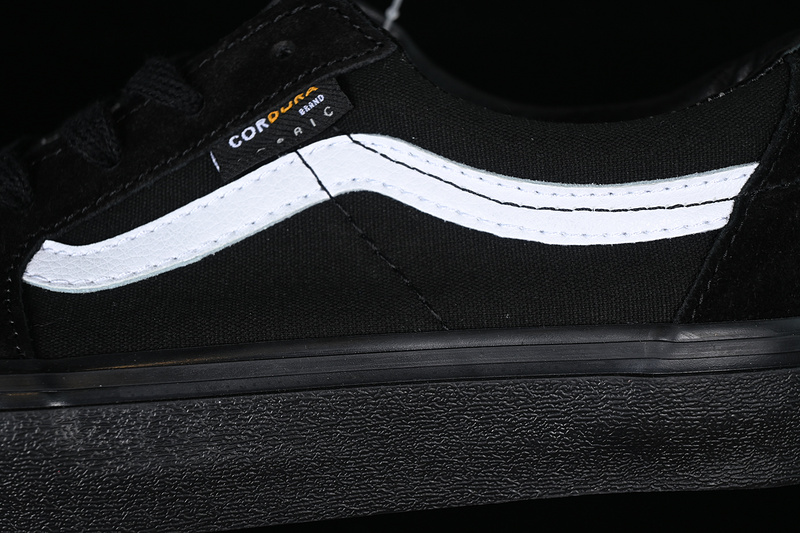 Sk8 Low Contrast Black/White 17