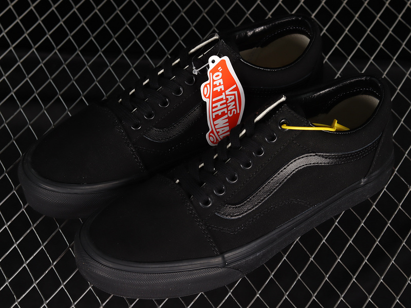 Old Skool Black/Black/Black 9