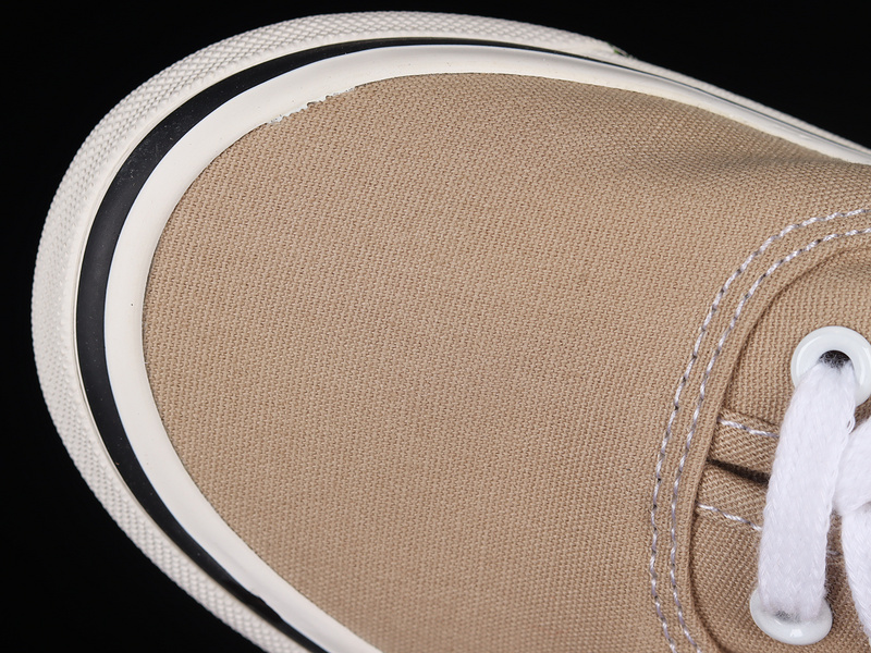 Authentic 44 Dx Khaki/White/Black 17