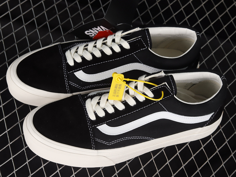 Authentic Vr3 Shoes Black/Black/White 9