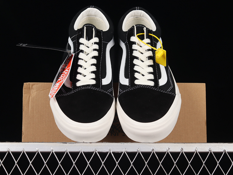 Authentic Vr3 Shoes Black/Black/White 23