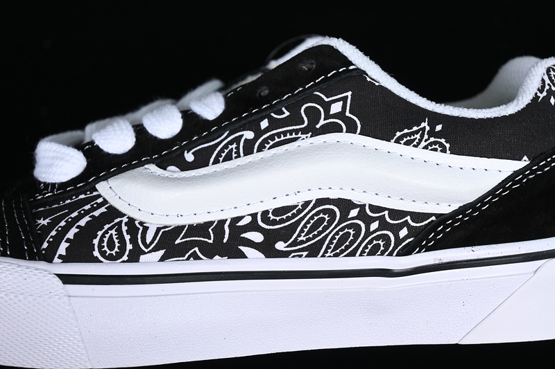 V*Ans Knu Skool White/Black 11