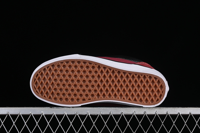 Vans Classics Knu Skool White/Red/Black 25