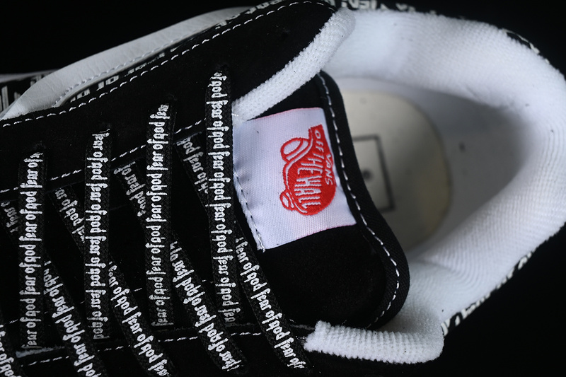 Vans Knu-Skool Cdg Black/True White/Red 15