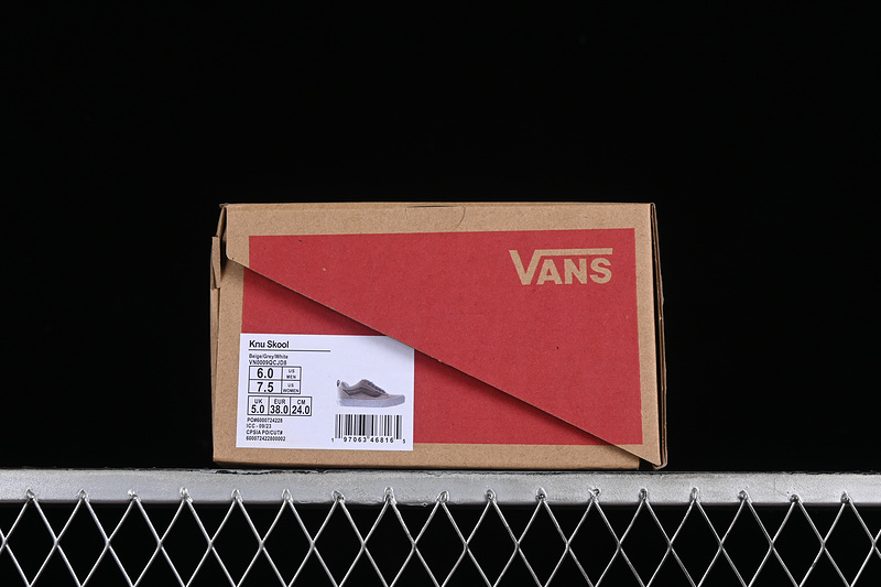 Vans Classics Knu Skool White/Milk Coffee Color 19