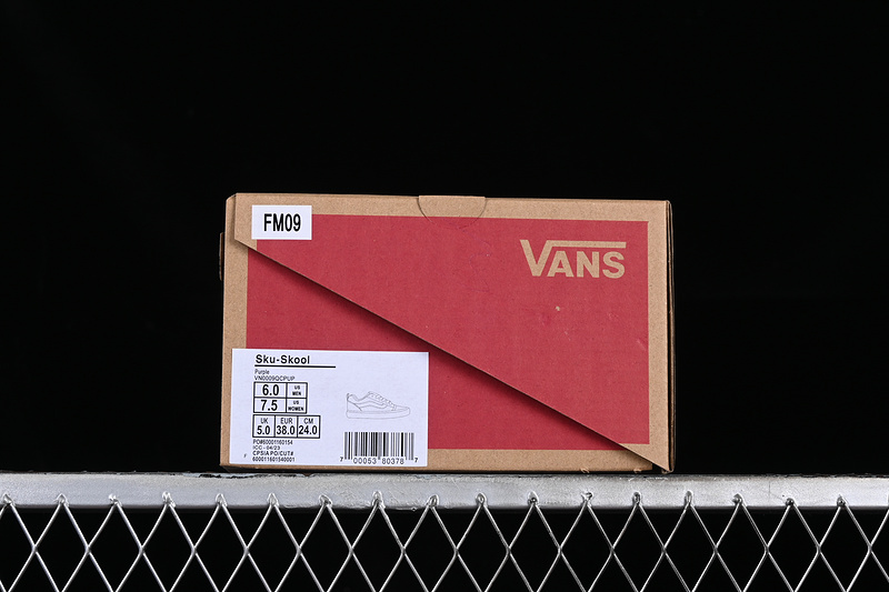 Vans Classics Knu Skool 2023 White/Purple 27