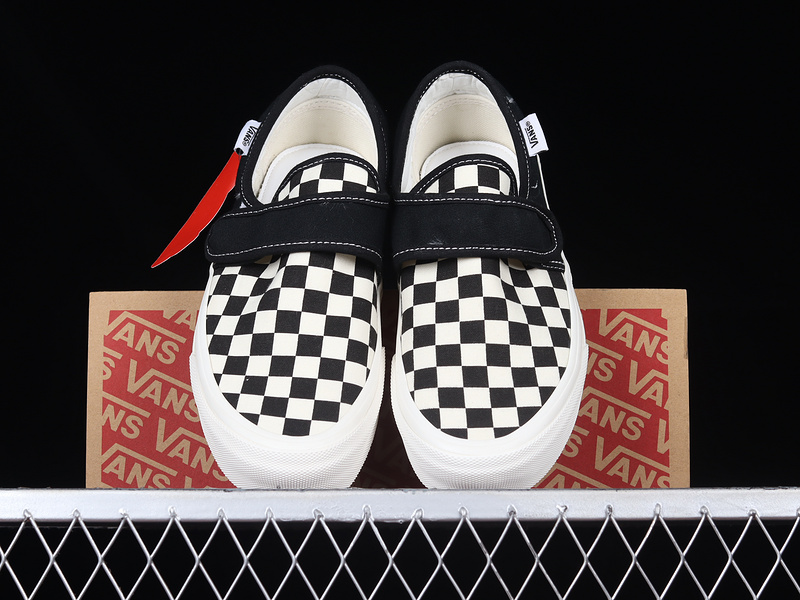 Slip-On 47 V Dx Anaheim Factory Black Checkerboard Black/True White 11