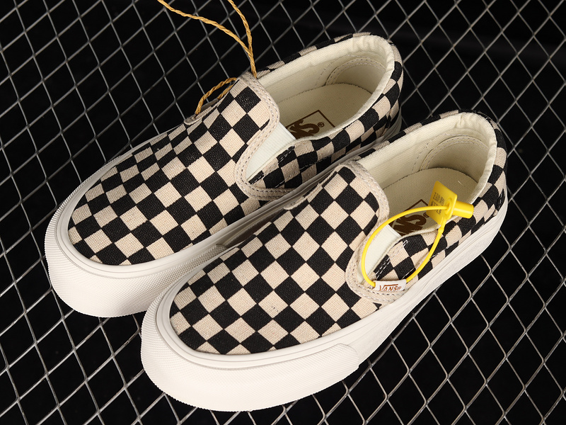 Classic Slip-On Eco Theory Checkerboard Beige/Black/White 19