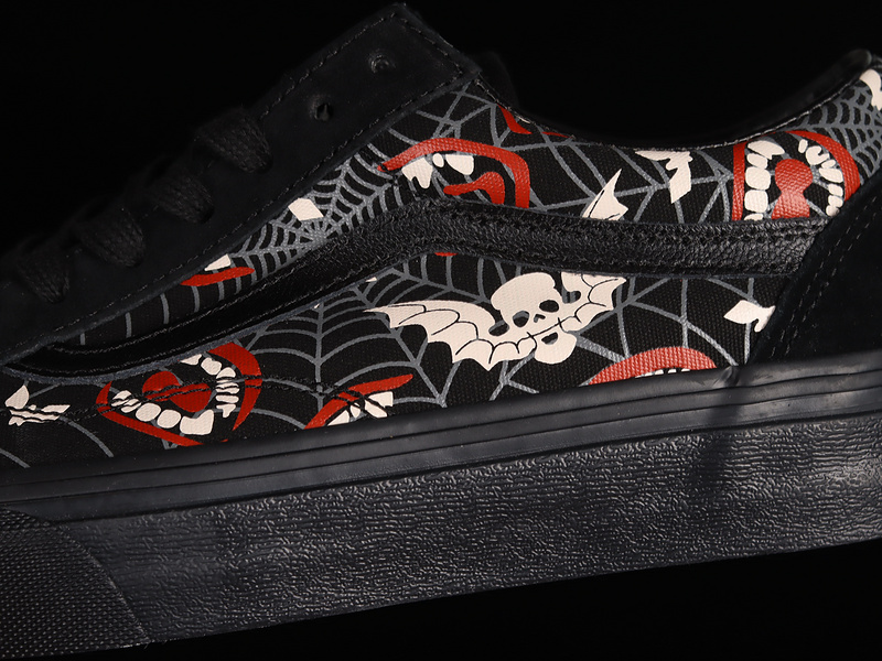 Glow Frights Old Skool Black/Black/Red 3