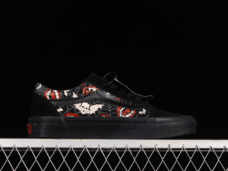 Glow Frights Old Skool Black/Black/Red 5