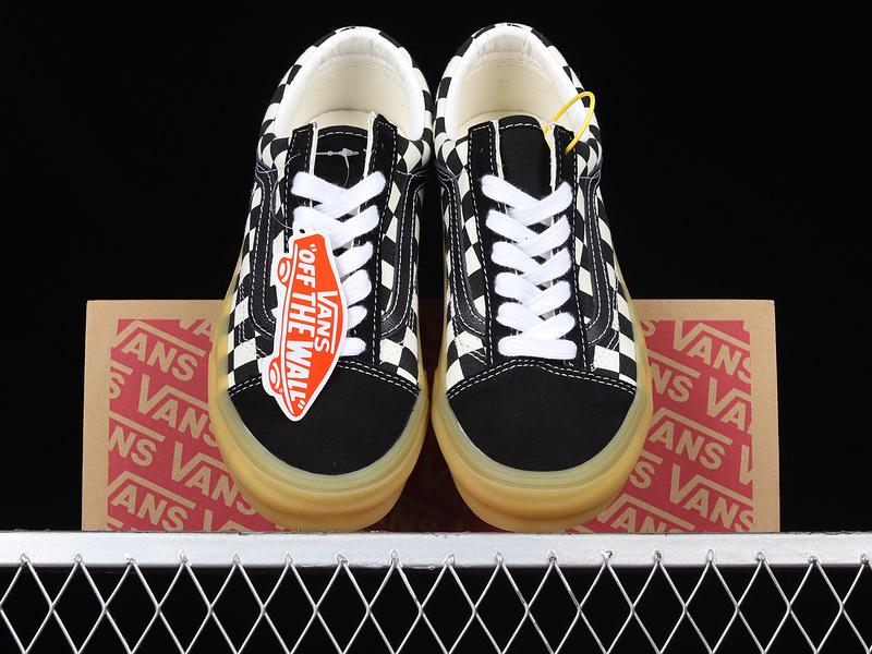 Style 36 Checkerboard Black/White/Gum 17