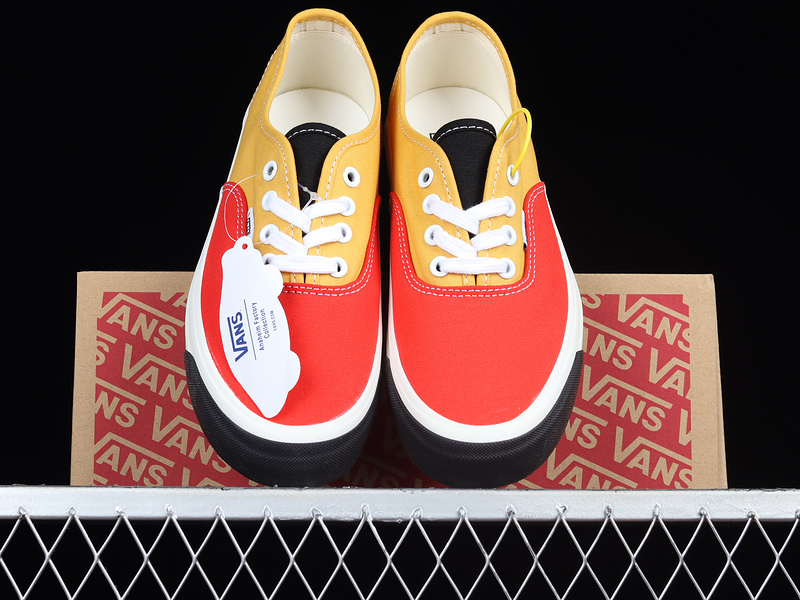 Authentic X Tony Alva Yellow/Red/White 17