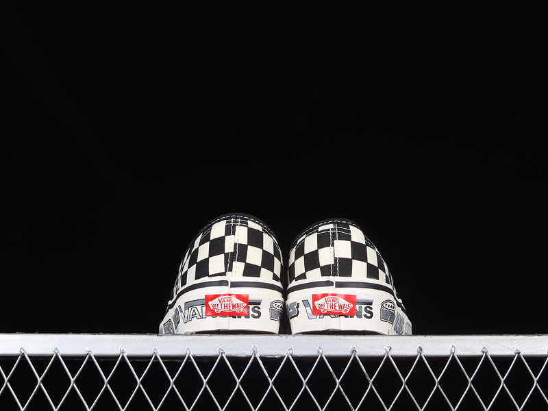 Authentic 44 Dx Checkerboard Black/White/Black 3