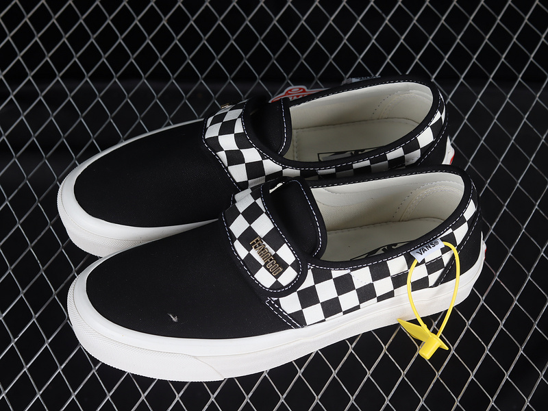 Slip On 47V Dx Black/White/Black 11