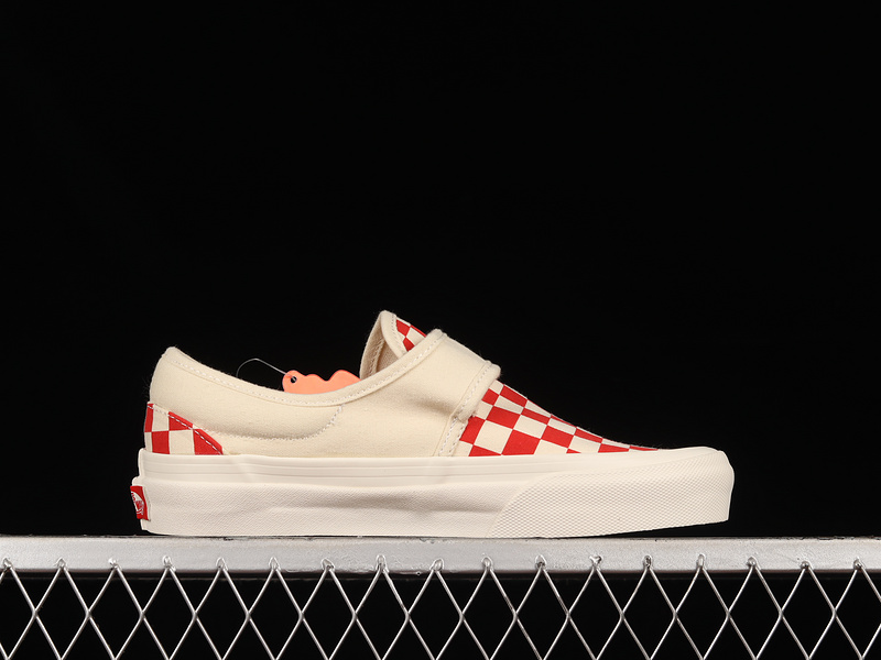 Slip-On 47 V Dx Anaheim Factory Red Checkerboard Red/True White 11