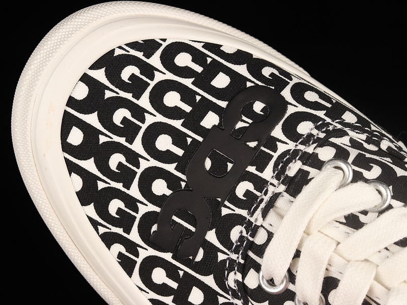 Comme Des Garcons X Authentic Cdg Logo Black/White 9