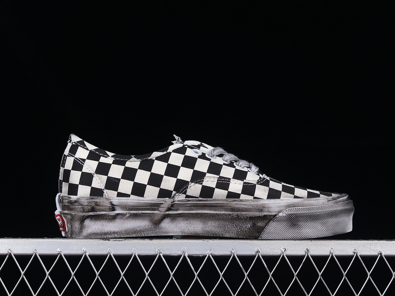 Authentic Lx Stressed Black Checkerboard Black/White 7