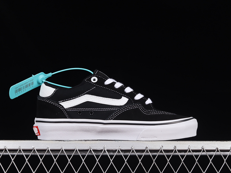 Rowan Skate Boarding Black/Black/White 5