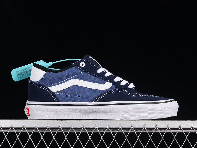 Rowan Skate Boarding Navy Blue/White/Blue 15