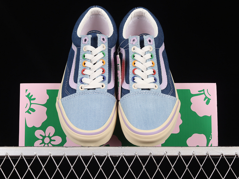 Emma Mulholland On Holiday Old Skool Blue/Purple/Navy Blue-Beige 5